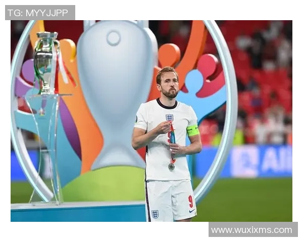 好饭不怕晚！哈里·凯恩展示野心，誓破莱万41球德甲纪录