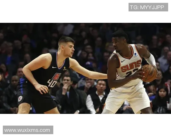 快船两将下滑严峻阻止战绩！小卡攻守全无，祖巴茨引内线崩盘！